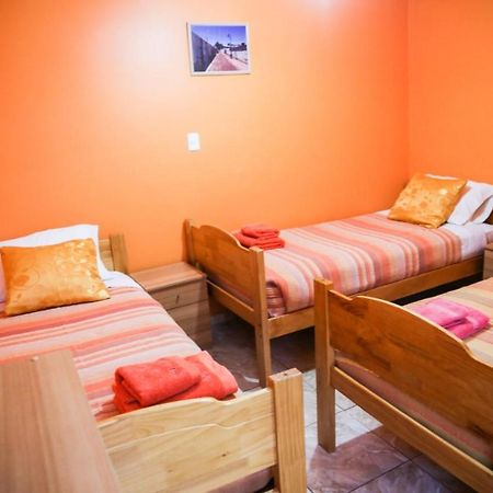 Отель Hostal Chaxa Сан-Педро-де-Атакама Экстерьер фото